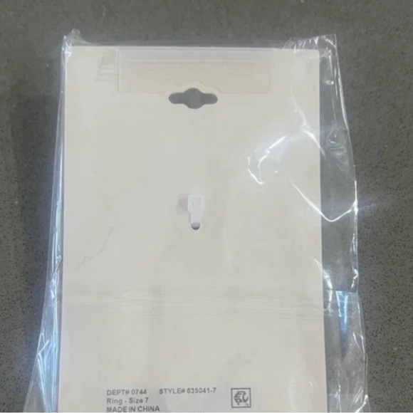 Crystal Open Butterfly Ring – Silver Plated Adjustable Cocktail Statement Ring - Picture 5 of 5